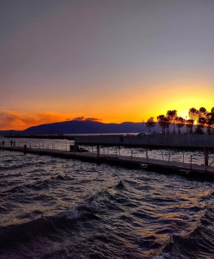 Sea View Apartment Vlorë Exteriér fotografie