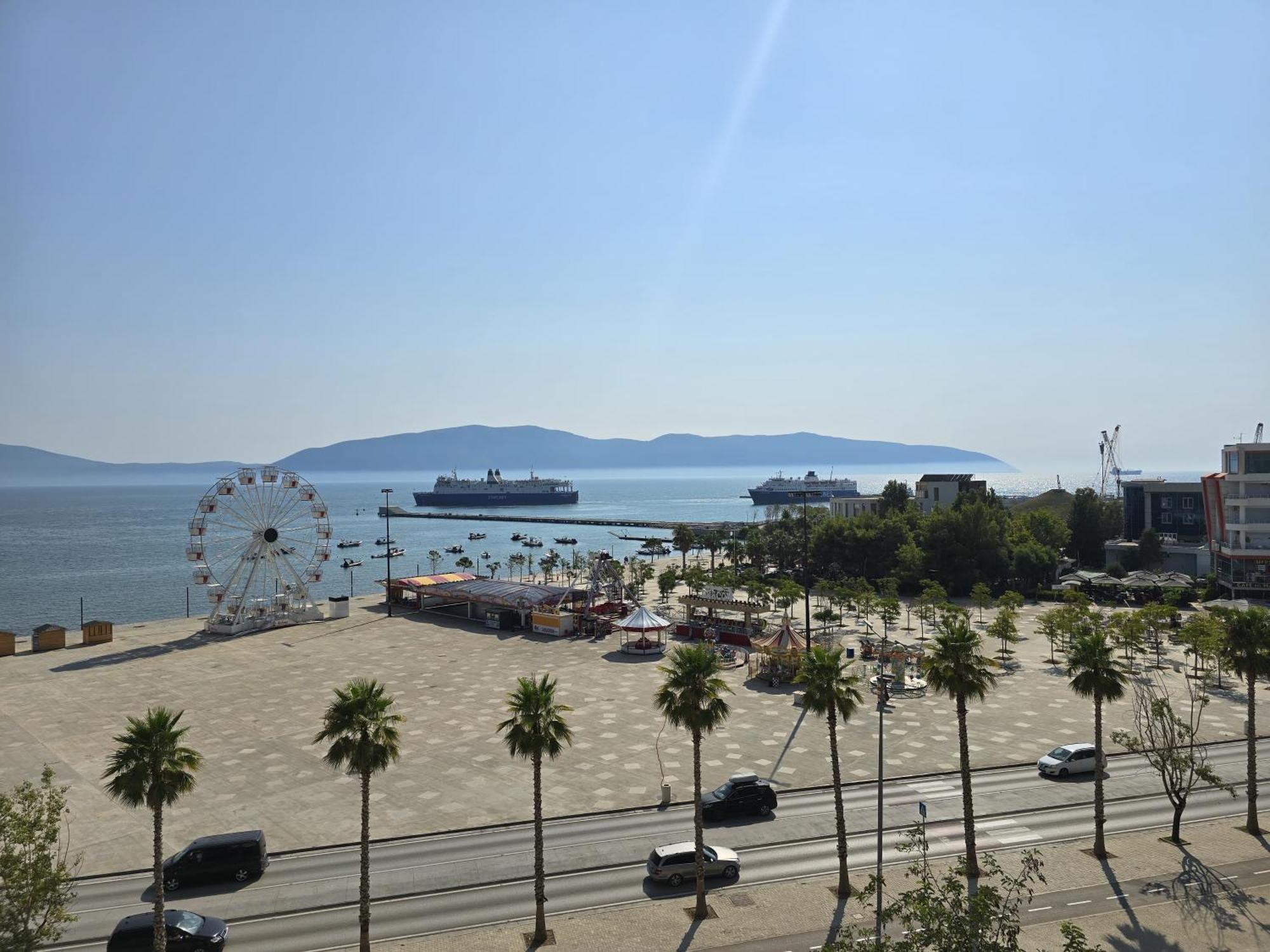 Sea View Apartment Vlorë Exteriér fotografie